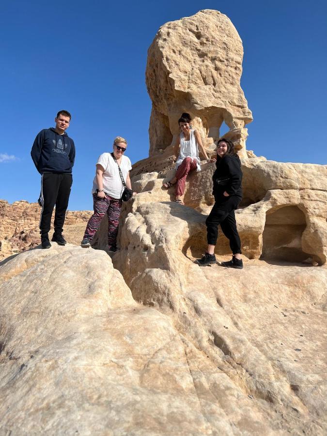Petra Peace House Hotel Wadi Musa Buitenkant foto