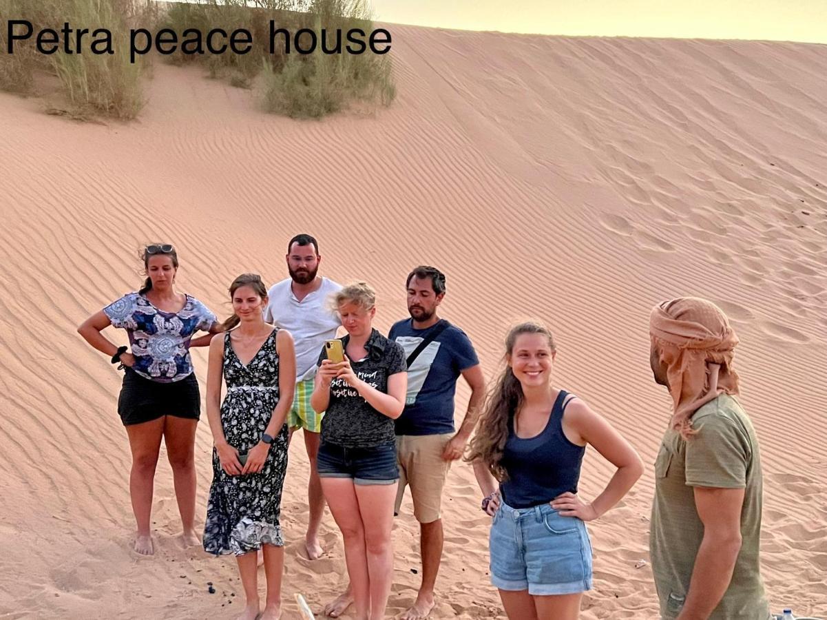Petra Peace House Hotel Wadi Musa Buitenkant foto